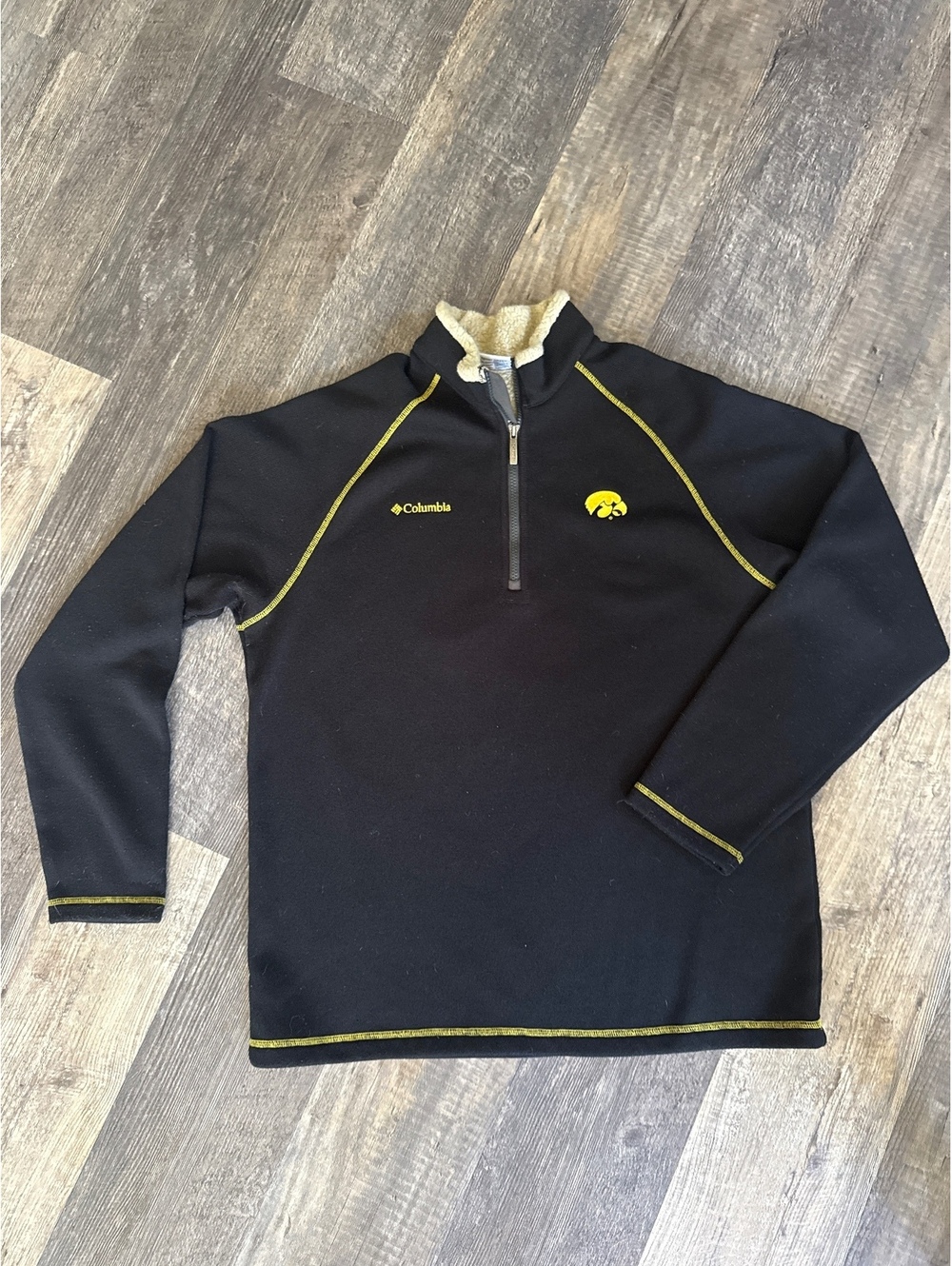 Columbia Men's XL Black and Yellow Fleece Quarter-Zip Pullover with Iowa Hawkeye
